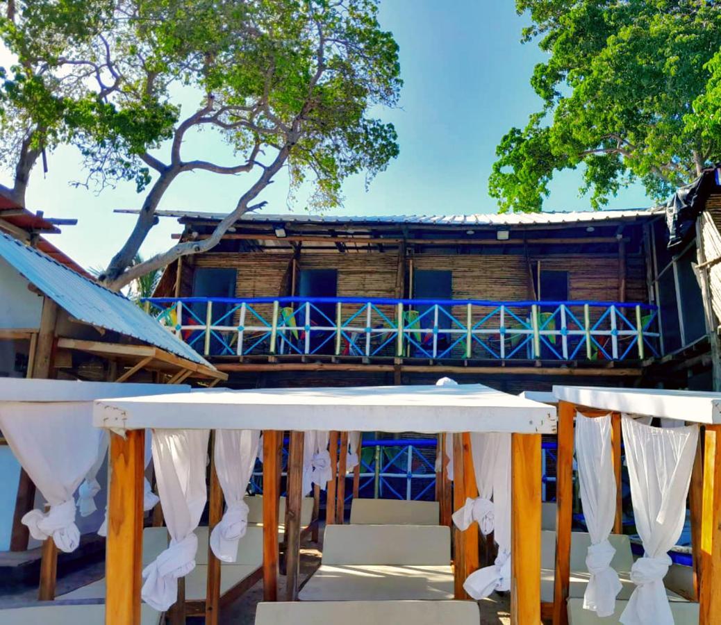 Oasisbluecartagena Hostal