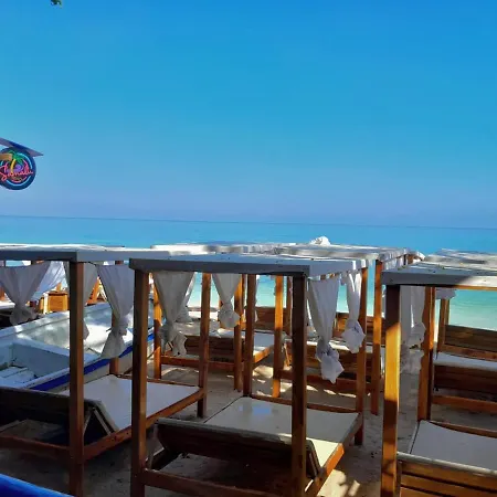 Oasisbluecartagena Hostal